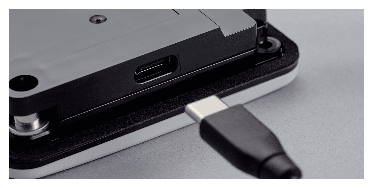 Playlist transfer via USB Type-C